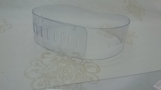 Khoanh cổ nhựa dập logo
